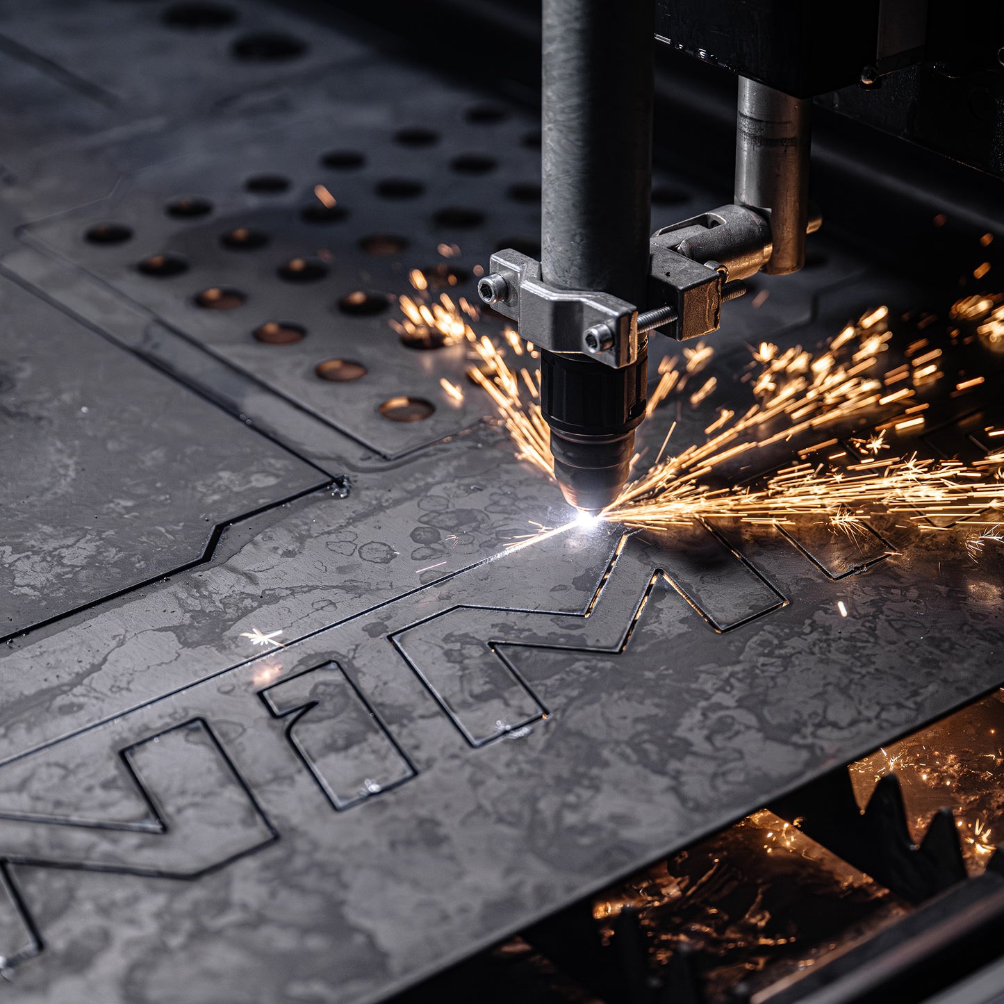UNIMIG Stealth 2400 CNC Table