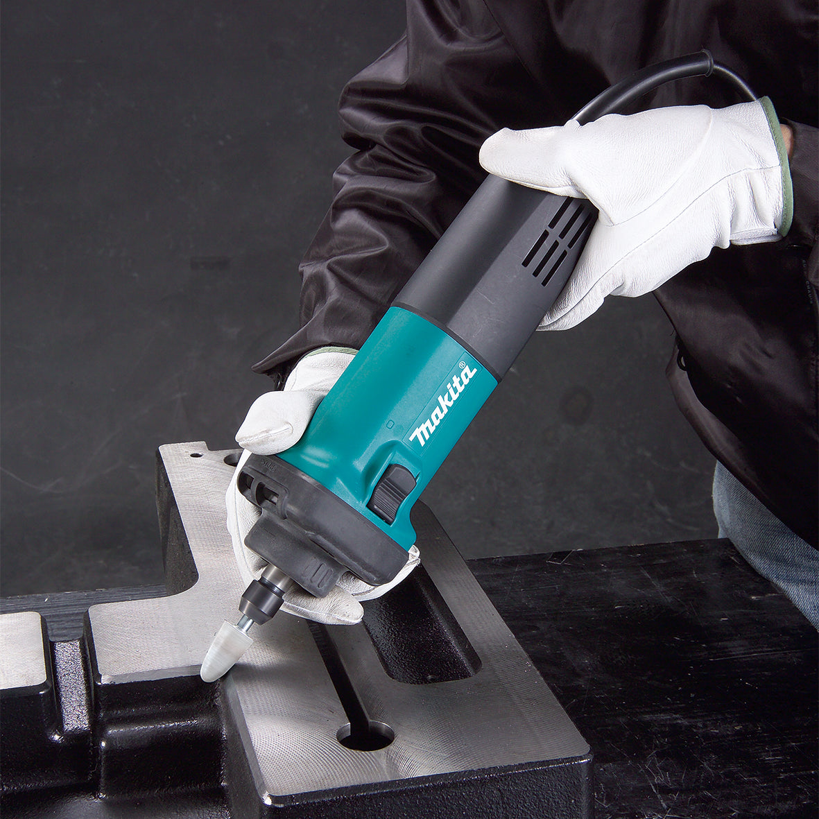 Makita GD0602 Die Grinder 400W 6 mm (Short Nose)